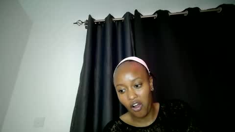 Riri online show from 06/01/26, 06:09