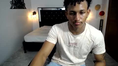 Snapshot of naughty_sebas_ chatting on 02/19/25, 07:05 SEBAS online show from 02/19/25, 07:05