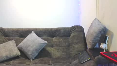 Snapshot of naughty_sharon69 chatting on 04/13/26, 01:33 Sharon Gmez online show from 04/13/26, 01:33