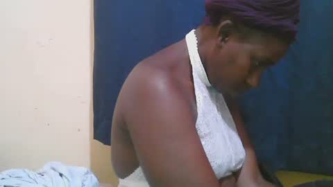 Snapshot of naughty_slender2 chatting on 03/10/26, 05:18 jn online show from 03/10/26, 05:18