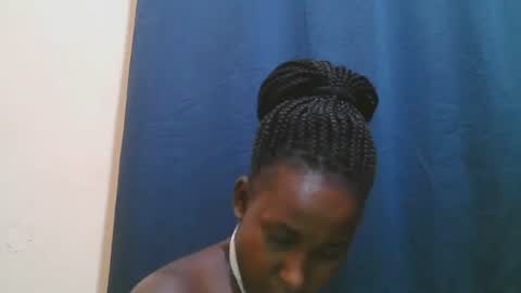 Snapshot of naughty_slender2 chatting on 03/11/26, 06:25 jn online show from 03/11/26, 06:25