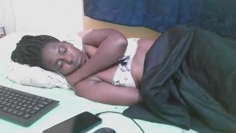 Snapshot of naughty_slender2 chatting on 03/20/26, 03:33 jn online show from 03/20/26, 03:33