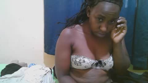 Snapshot of naughty_slender2 chatting on 03/21/26, 05:45 jn online show from 03/21/26, 05:45