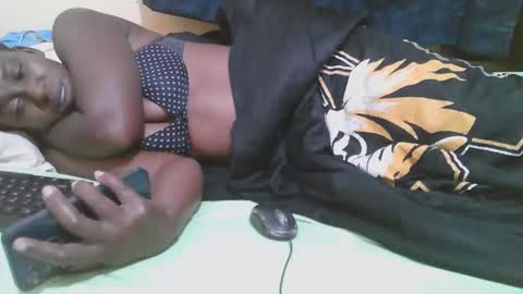 Snapshot of naughty_slender2 chatting on 03/22/26, 09:29 jn online show from 03/22/26, 09:29