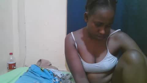 Snapshot of naughty_slender2 chatting on 04/01/26, 02:23 jn online show from 04/01/26, 02:23