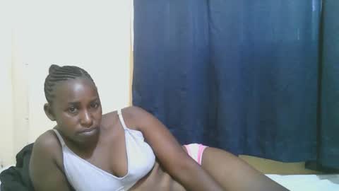 Snapshot of naughty_slender2 chatting on 04/08/26, 06:46 jn online show from 04/08/26, 06:46