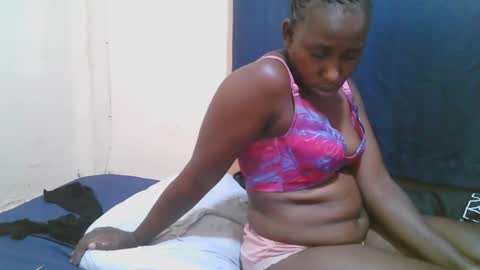 Snapshot of naughty_slender2 chatting on 04/11/26, 06:51 jn online show from 04/11/26, 06:51