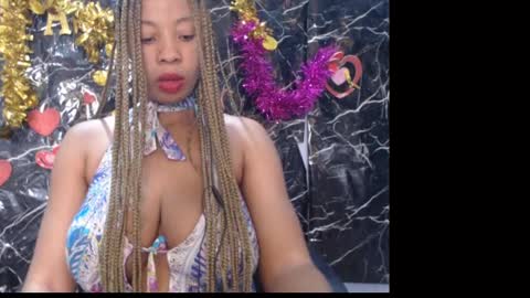 Snapshot of naughty_xxbunny chatting on 02/05/25, 11:02 beauty online show from 02/05/25, 11:02