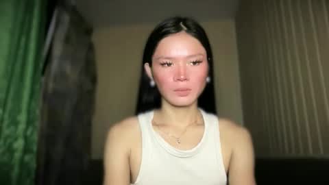 Snapshot of naughty_yuuna chatting on 04/28/26, 04:45 naughty_yuuna online show from 04/28/26, 04:45