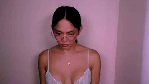 Snapshot of naughtyaurora69 chatting on 05/11/26, 04:15 NaughtyAurora online show from 05/11/26, 04:15