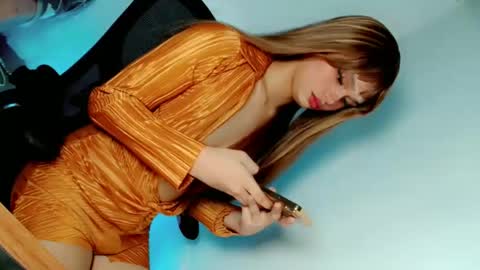 bella online show from 01/16/25, 04:49