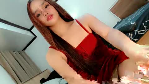 Snapshot of naughtybella_ chatting on 06/27/26, 12:22 bella online show from 06/27/26, 12:22
