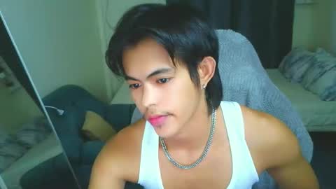 Snapshot of naughtyboylouie chatting on 02/13/26, 03:30 Loue online show from 02/13/26, 03:30