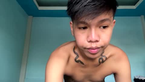 Snapshot of naughtybutsexy69 chatting on 12/03/25, 07:38 Arch online show from 12/03/25, 07:38