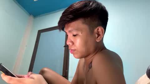 Snapshot of naughtybutsexy69 chatting on 12/03/25, 07:45 Arch online show from 12/03/25, 07:45