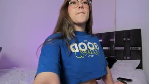 Snapshot of naughtycurvybbx chatting on 04/15/26, 08:10 LANAindependent model online show from 04/15/26, 08:10