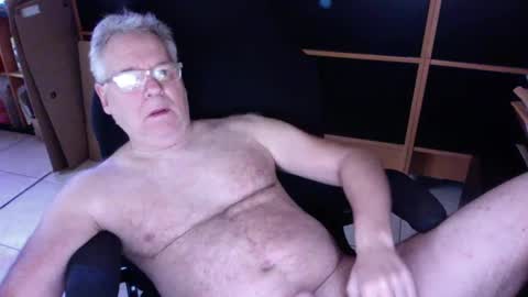 Snapshot of naughtydaddyla chatting on 12/12/24, 07:26 naughtydaddyla online show from 12/12/24, 07:26