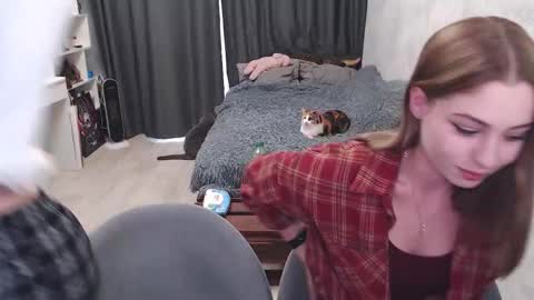 Snapshot of naughtydakota chatting on 09/19/25, 09:54 Dakota online show from 09/19/25, 09:54