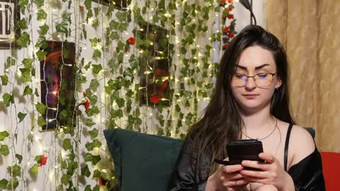 Snapshot of naughtyhomemade17 chatting on 03/27/26, 09:10 Mya Alexya online show from 03/27/26, 09:10