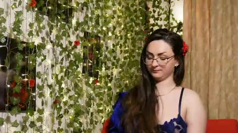 Snapshot of naughtyhomemade17 chatting on 04/18/26, 05:06 Mya Alexya online show from 04/18/26, 05:06