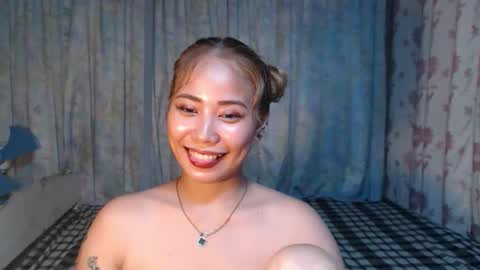 Snapshot of naughtyhotsexyjean chatting on 04/16/26, 09:39 miss jean online show from 04/16/26, 09:39