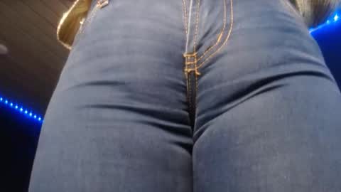 Snapshot of naughtyhotsquirt chatting on 04/23/26, 02:30 Kimberly online show from 04/23/26, 02:30
