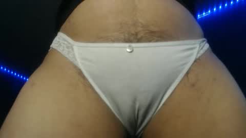 Snapshot of naughtyhotsquirt chatting on 06/01/26, 10:39 Kimberly online show from 06/01/26, 10:39