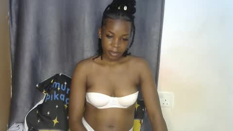 Snapshot of naughtyie chatting on 02/24/26, 03:15 naughtyie online show from 02/24/26, 03:15