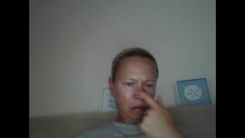 naughtyjennyblondeuk online show from 05/22/26, 06:57