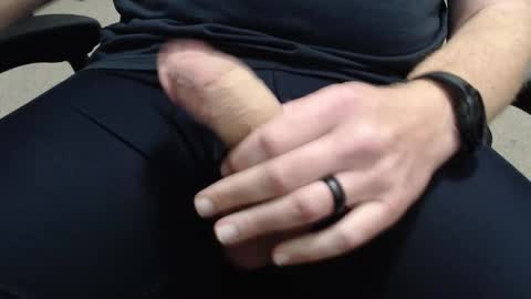 Snapshot of naughtyjohn77 chatting on 12/17/25, 03:12 naughtyjohn77 online show from 12/17/25, 03:12