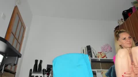 Snapshot of naughtylov3 chatting on 05/02/26, 07:13 Cassie - online show from 05/02/26, 07:13