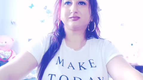 Snapshot of naughtymaya4you chatting on 07/17/26, 10:11 naughtymaya4you online show from 07/17/26, 10:11