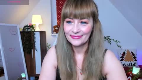 Milana - on air every day except Wednesday from 9 pm to 4 am European time online show from 01/09/26, 09:16