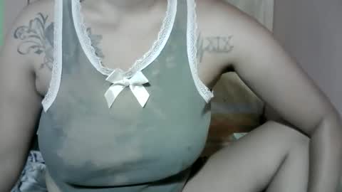 naughtymom_33 online show from 10/31/25, 07:48