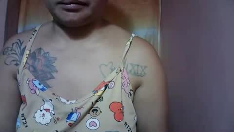 naughtymom_33 online show from 12/04/25, 07:44