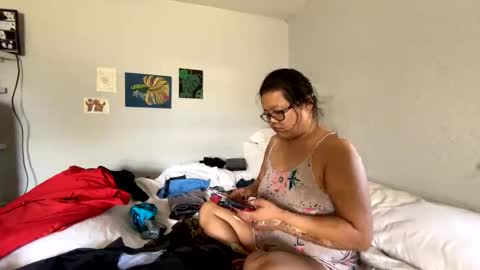 Snapshot of naughtynancy86 chatting on 10/22/25, 07:35 NaughtyNancy86 online show from 10/22/25, 07:35