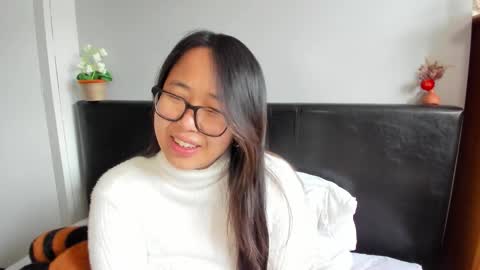 Snapshot of naughtynerdygirl chatting on 03/25/26, 08:09 Gigi Chu online show from 03/25/26, 08:09