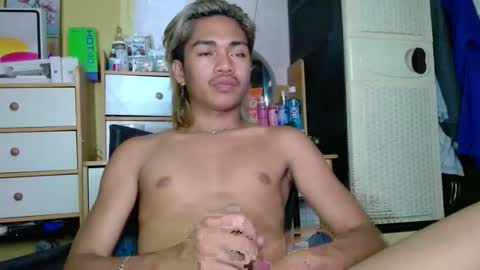 Snapshot of naughtyperfectasian4u chatting on 03/31/26, 04:18 naughtyperfectasian4u online show from 03/31/26, 04:18