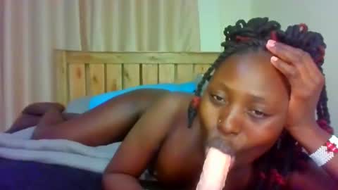 naughtyqueen12 online show from 10/14/25, 10:32