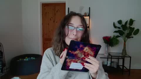 Ella - Naughty Rapunzel online show from 12/06/24, 10:38