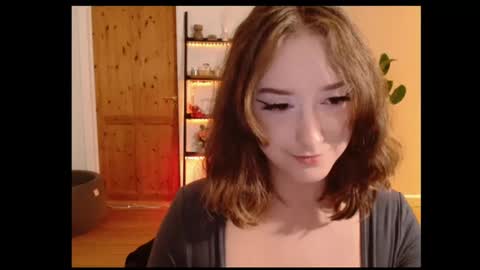 Ella - Naughty Rapunzel online show from 12/28/24, 10:13