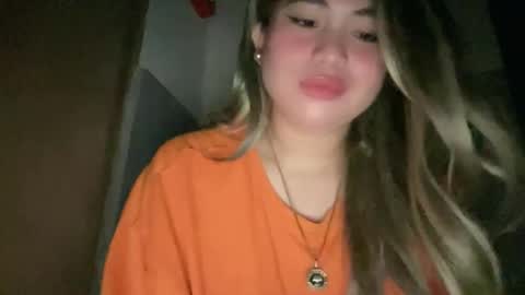 Snapshot of naughtyrosecum chatting on 05/31/26, 06:09 Rose Wilson online show from 05/31/26, 06:09