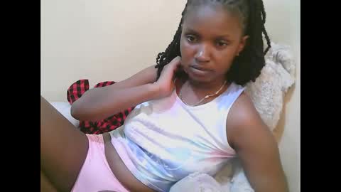 naughtyqueen online show from 10/27/25, 09:02