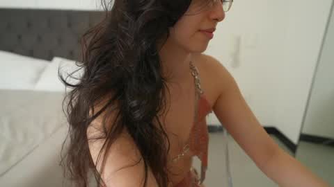 Snapshot of naughtysammx chatting on 04/18/26, 03:38 Naughty Samm online show from 04/18/26, 03:38