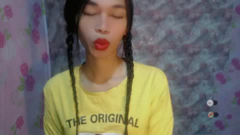 Snapshot of naughtysunshinepinay chatting on 07/04/26, 01:01 Celine online show from 07/04/26, 01:01