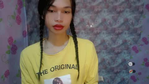 Snapshot of naughtysunshinepinay chatting on 07/09/26, 01:09 Celine online show from 07/09/26, 01:09