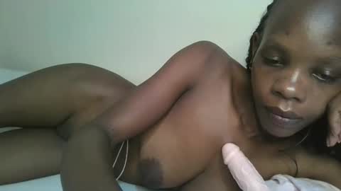 Snapshot of naughtysweetpie chatting on 11/10/25, 08:08 naughty online show from 11/10/25, 08:08