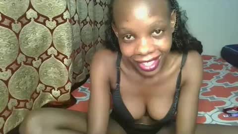 Snapshot of naughtysweetpie chatting on 12/01/25, 10:31 naughty online show from 12/01/25, 10:31