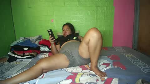 Snapshot of naughtyvina4u chatting on 02/16/25, 04:53 VI NA online show from 02/16/25, 04:53