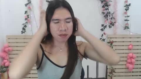 naughtywildvenice online show from 12/23/25, 11:08